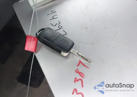 2000 Mercedes-Benz Ml 320 z USA, uszkodzony, nr VIN 4JGAB54E2YA166670